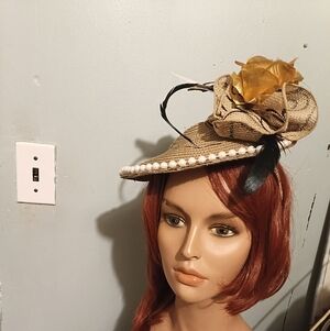 Elegant Tan Fascinator with Gold Accent